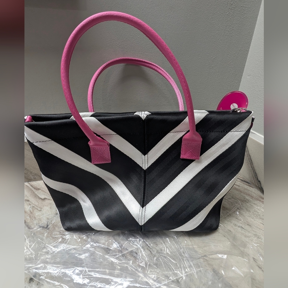 Harvey's Barbie Sydney Tote - Picture 4 of 8